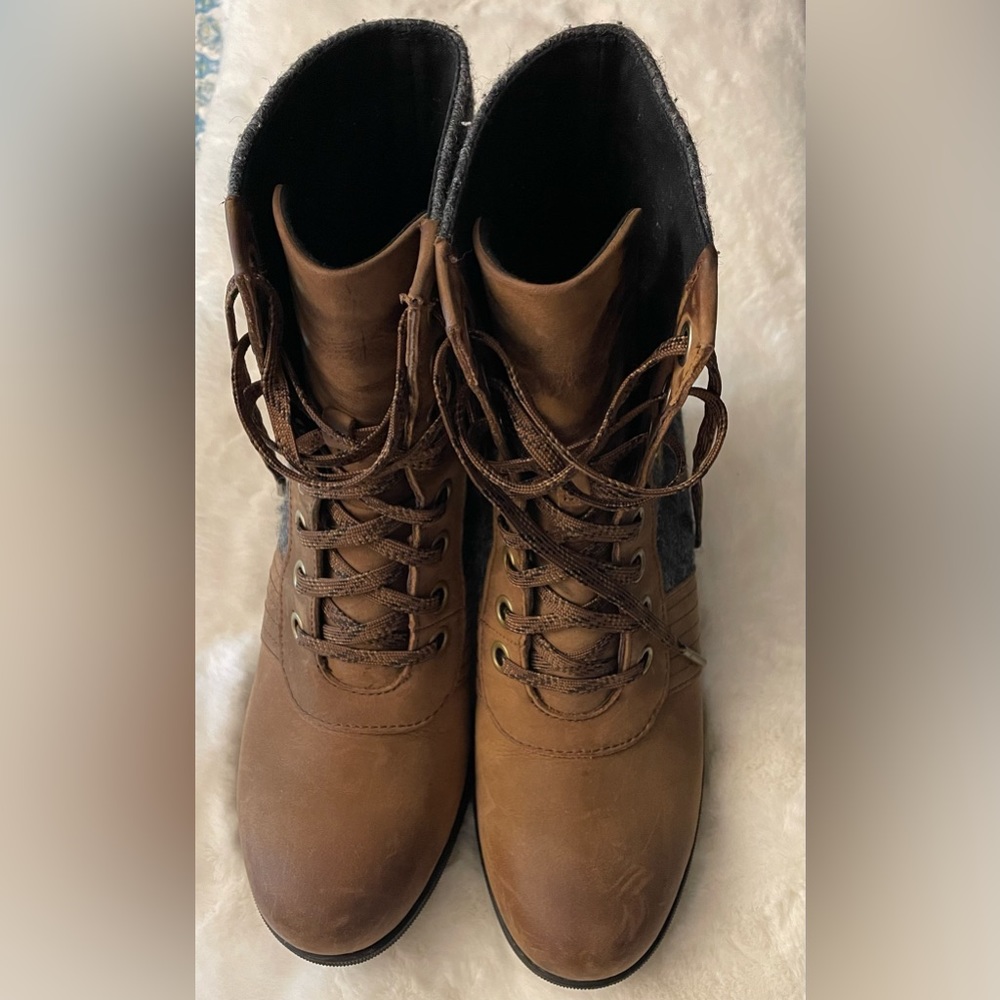 Sorel Joan Of Arctic Wedge Leather Boots - Picture 3 of 5